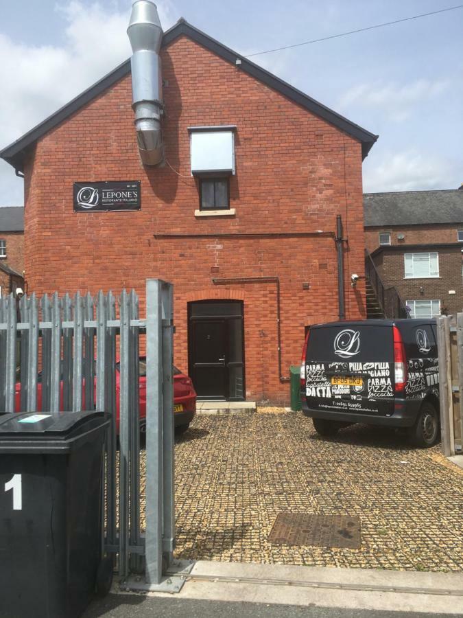 Apartment Victorian Church Flat 3 *